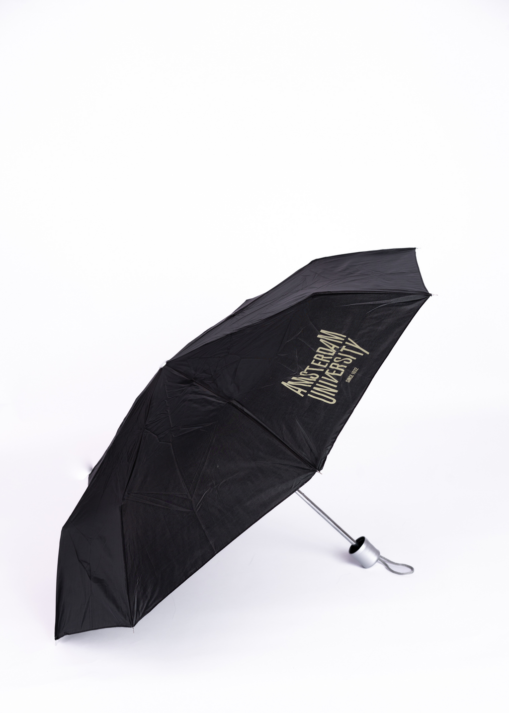 Paraplu zwart met het Amsterdam University logo.
